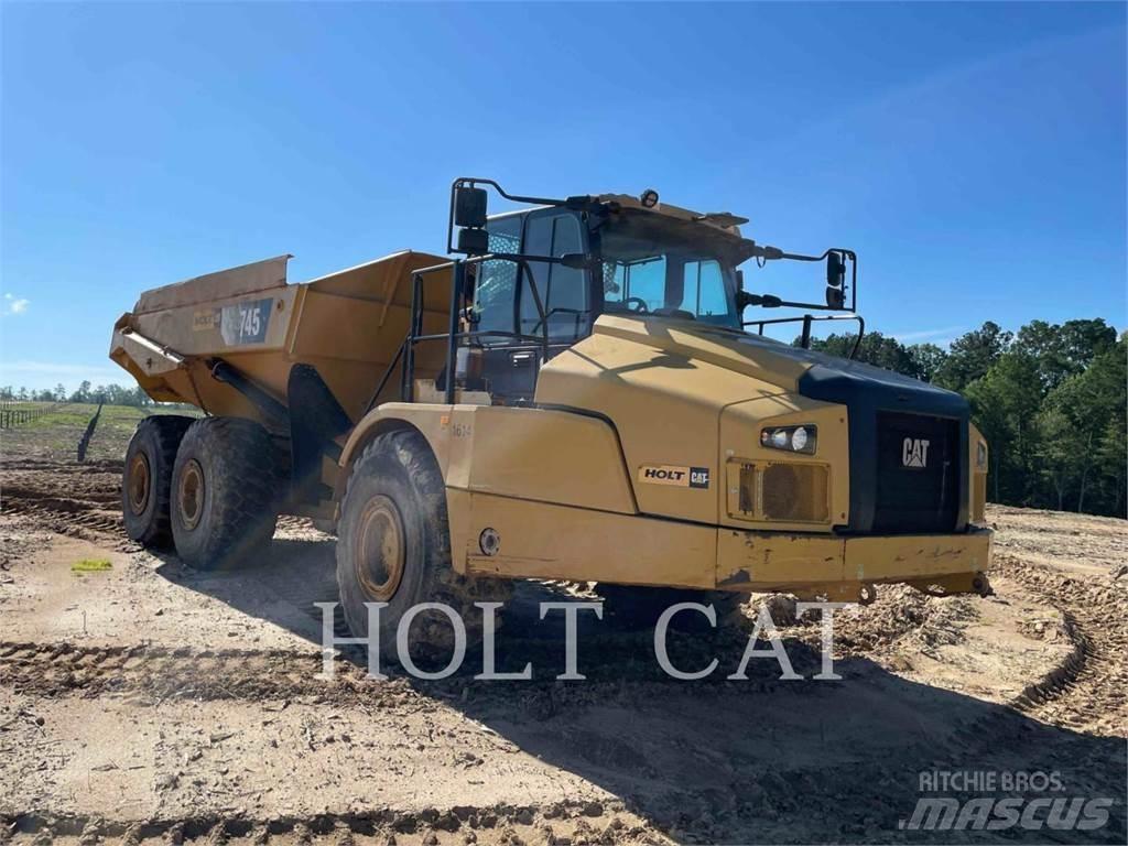 CAT 74504 Зчленовані самоскиди
