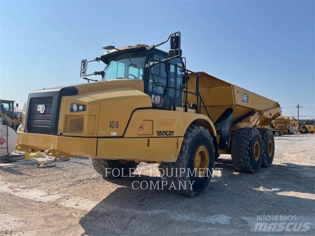CAT 74504 Зчленовані самоскиди