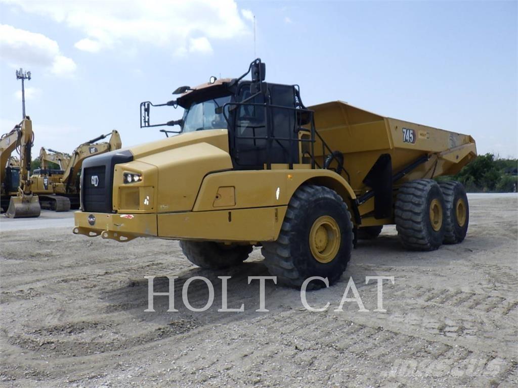 CAT 74504 Зчленовані самоскиди