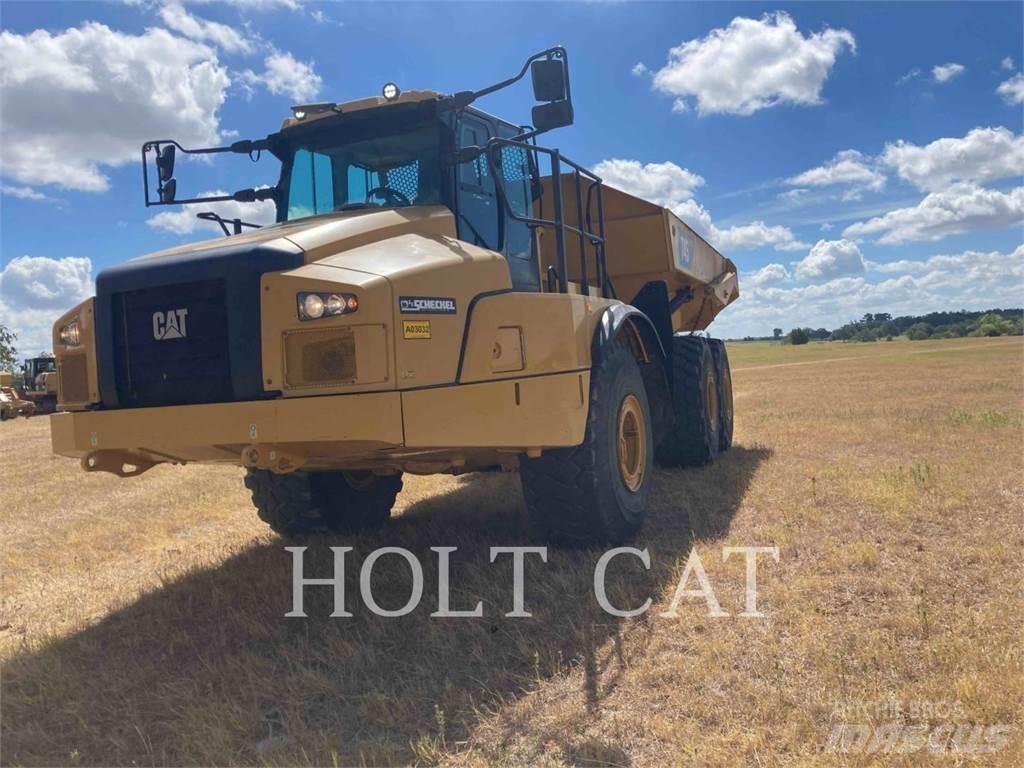 CAT 74504 Зчленовані самоскиди