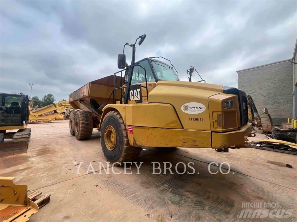 CAT 745C Зчленовані самоскиди