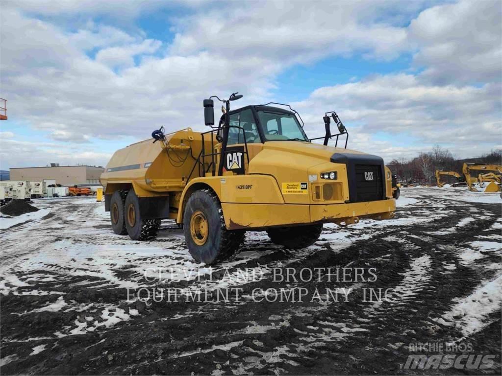 CAT 745C Поливальні машини