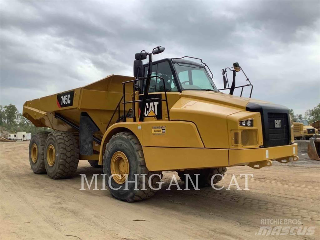 CAT 745C T Зчленовані самоскиди
