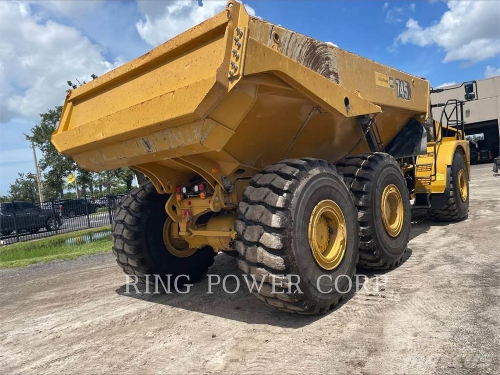 CAT 745TG Зчленовані самоскиди
