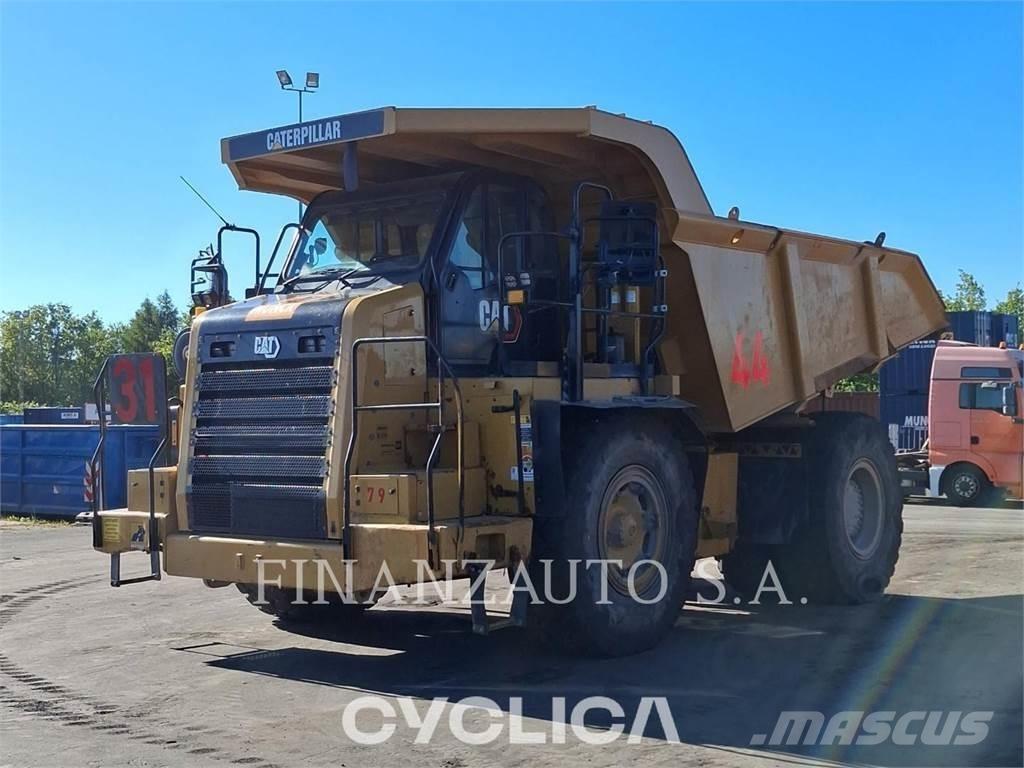 CAT 772G Зчленовані самоскиди