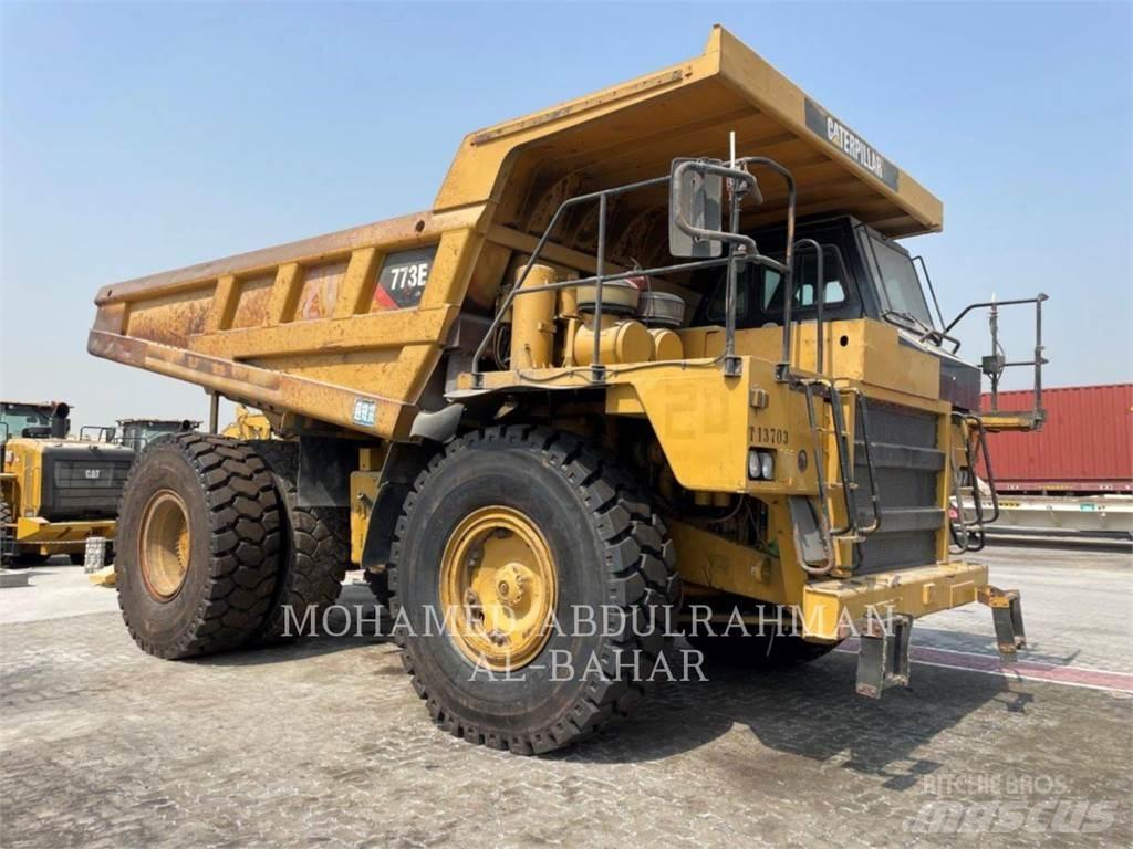 CAT 773E Зчленовані самоскиди