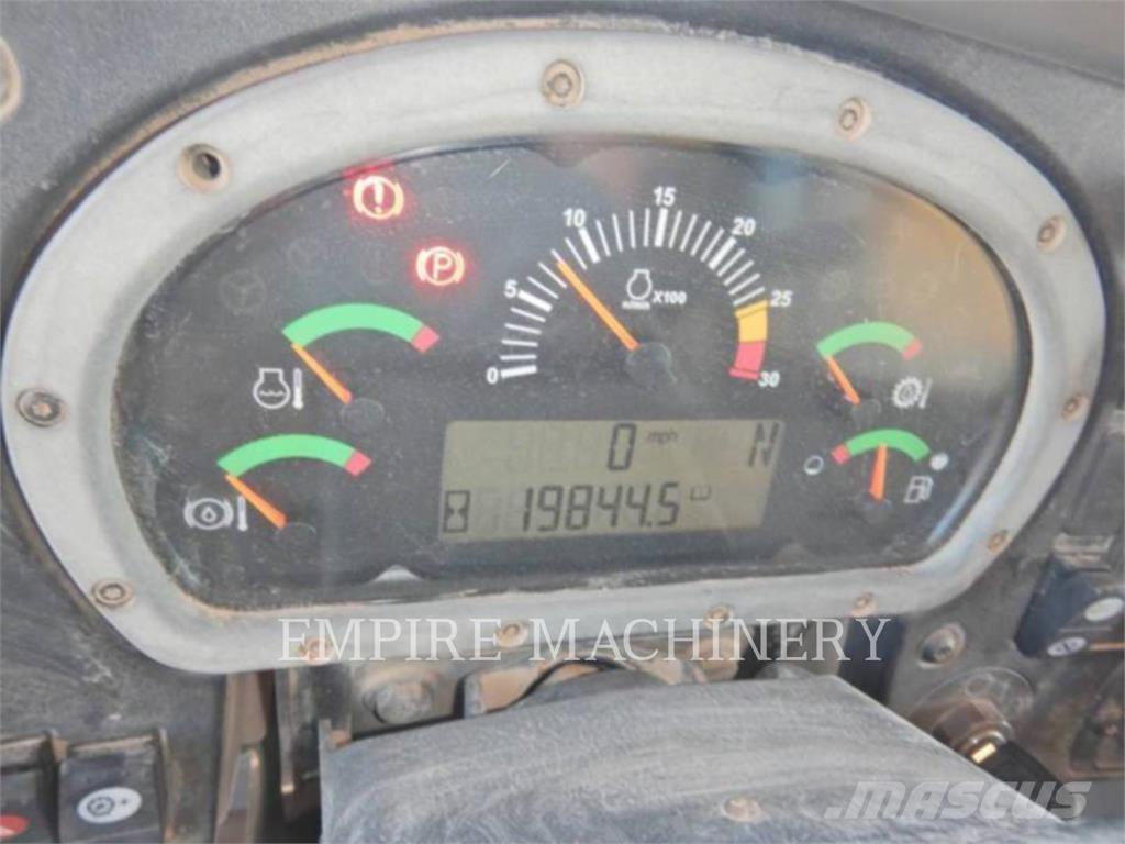 CAT 773F Зчленовані самоскиди