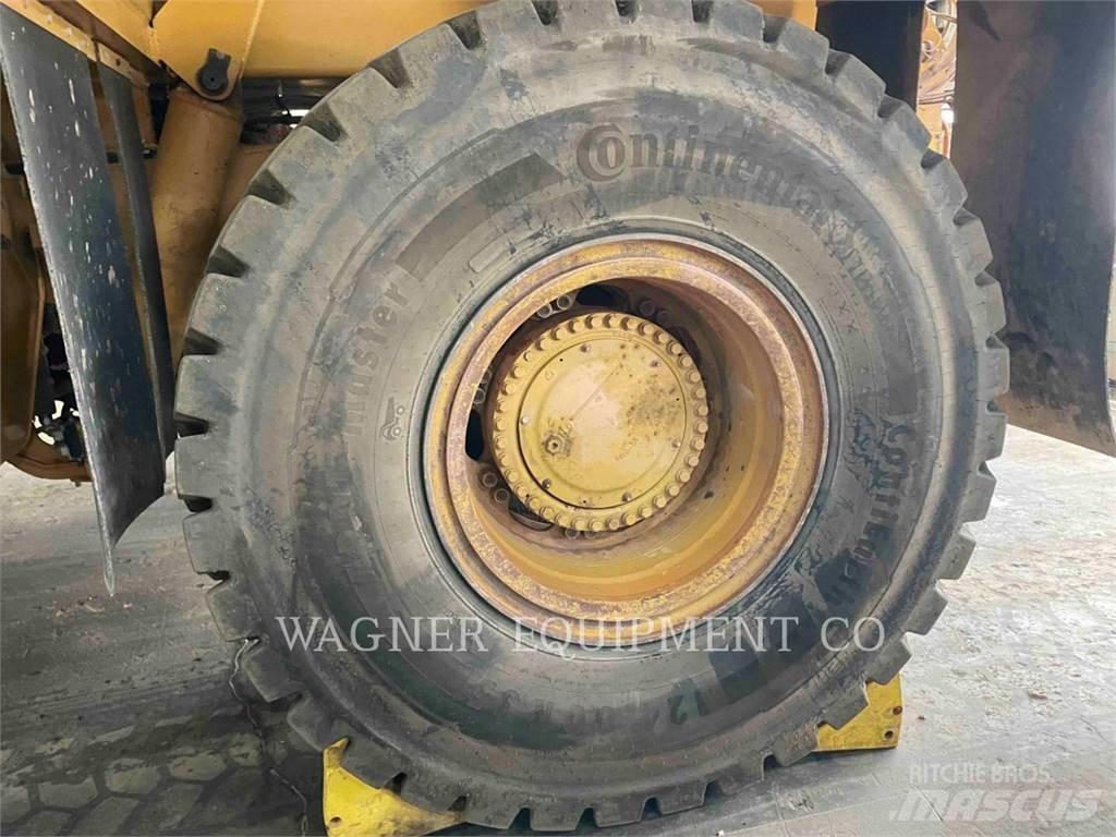 CAT 773F WT Поливальні машини