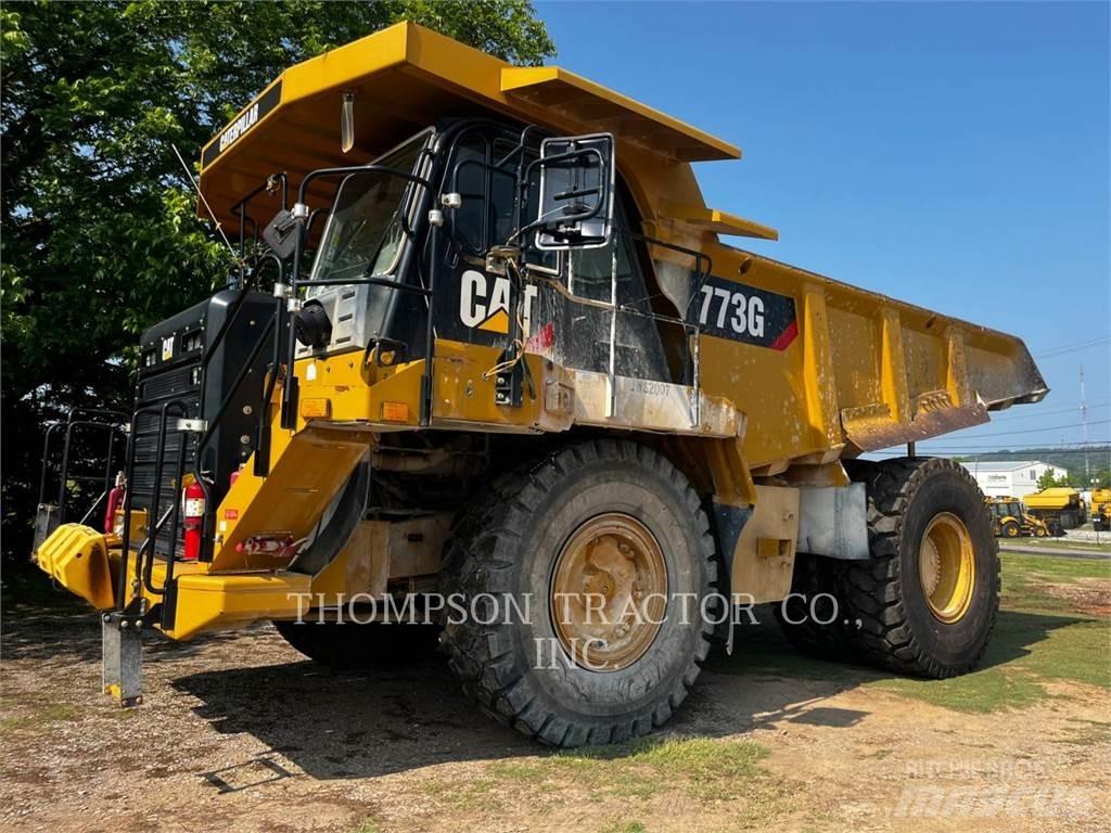 CAT 773G Зчленовані самоскиди