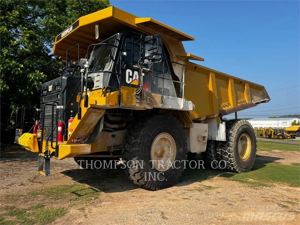 CAT 773G Зчленовані самоскиди