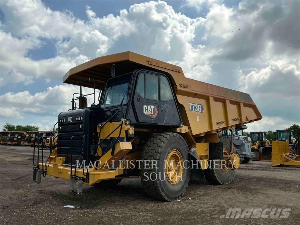 CAT 773G Зчленовані самоскиди