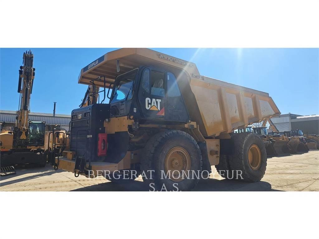 CAT 775 G Зчленовані самоскиди