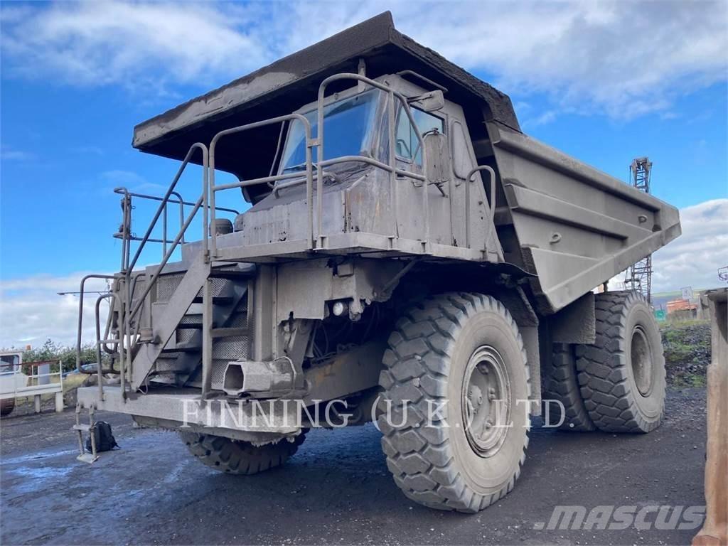 CAT 775D Зчленовані самоскиди