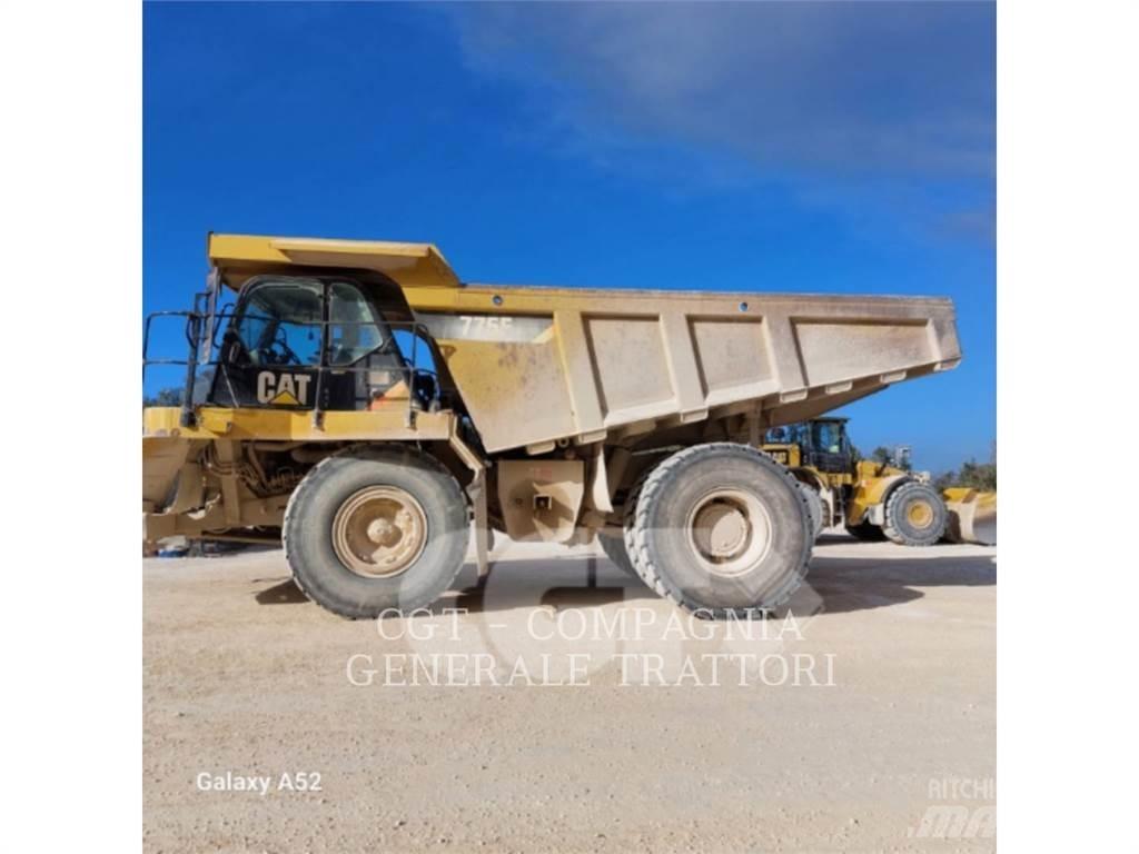 CAT 775F Зчленовані самоскиди