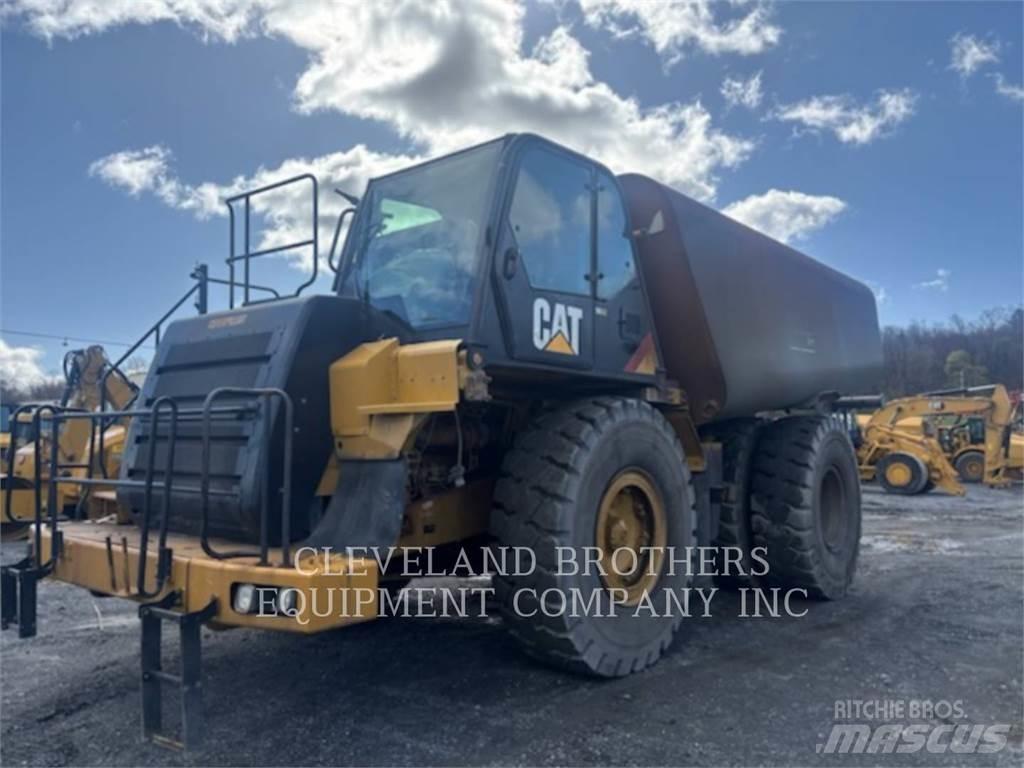 CAT 775F Поливальні машини
