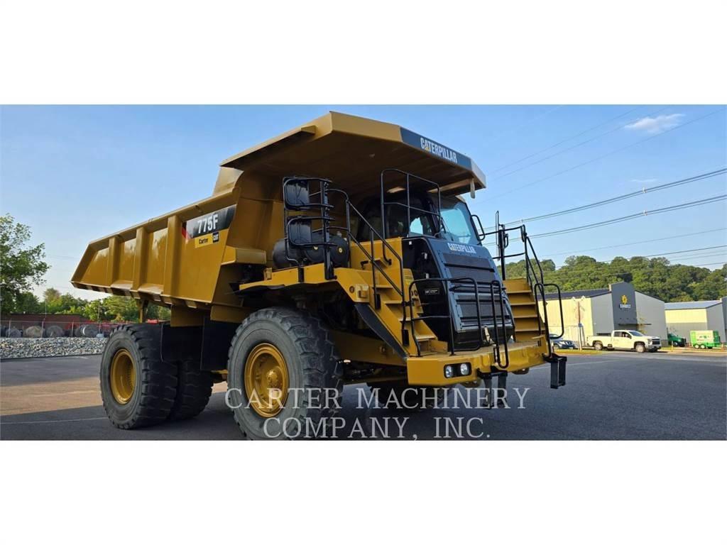 CAT 775F RBLD Зчленовані самоскиди