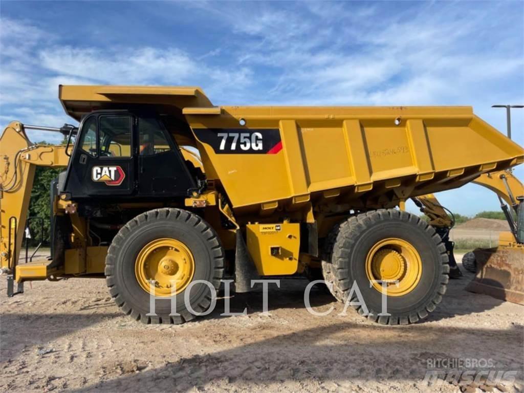CAT 775G Зчленовані самоскиди