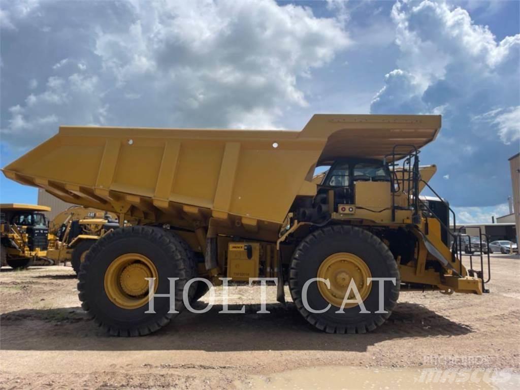 CAT 775G Зчленовані самоскиди