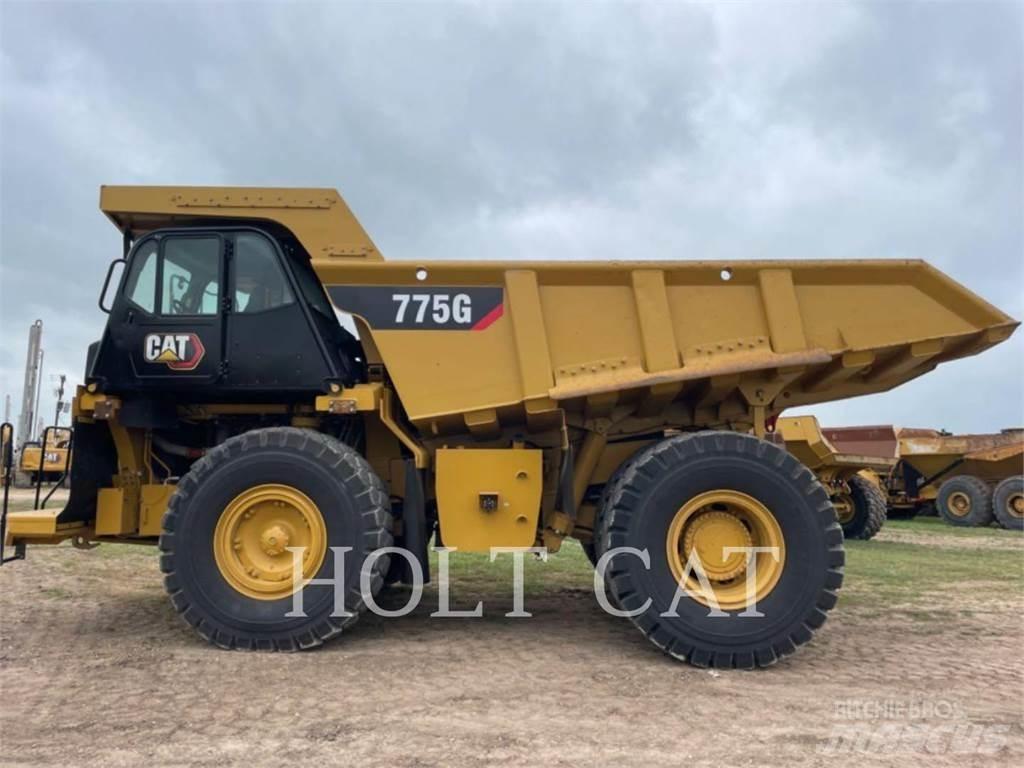 CAT 775G Зчленовані самоскиди