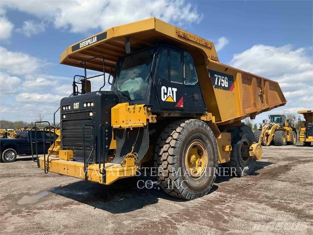 CAT 775G Зчленовані самоскиди