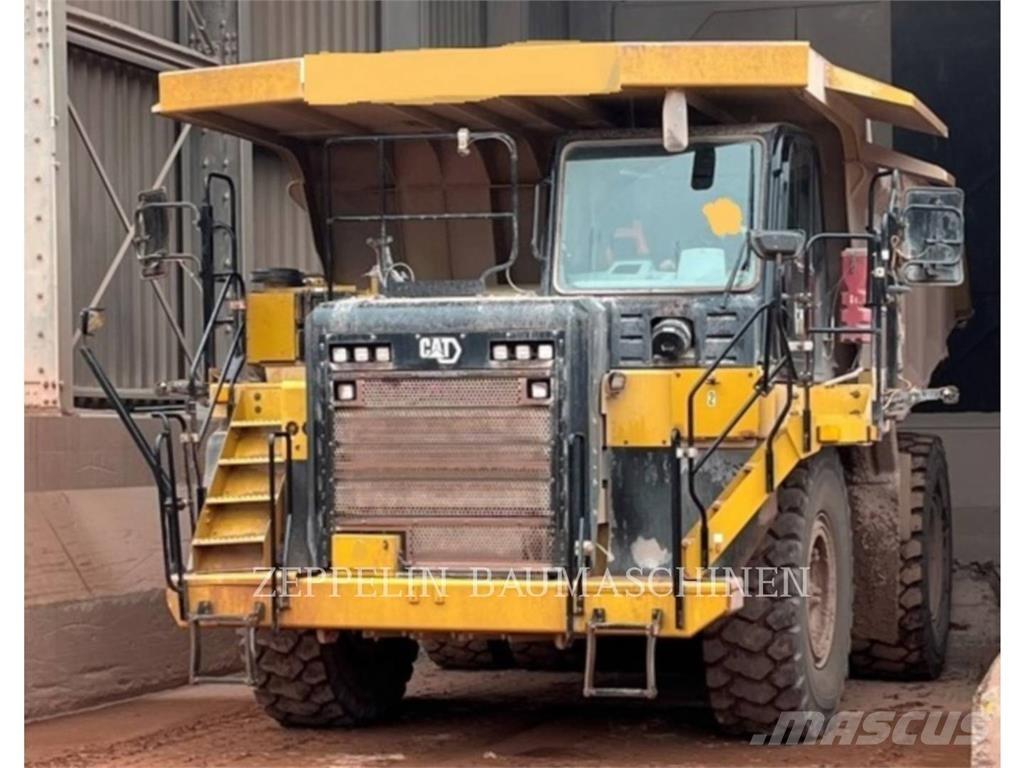 CAT 775G Зчленовані самоскиди