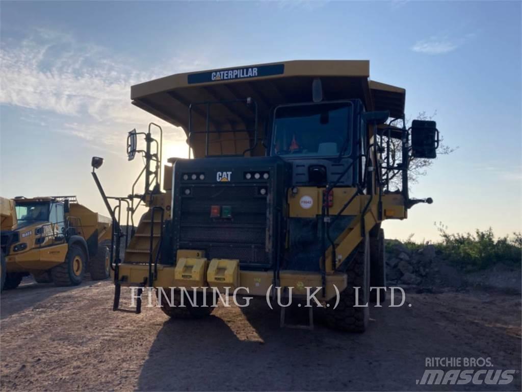 CAT 775G Зчленовані самоскиди
