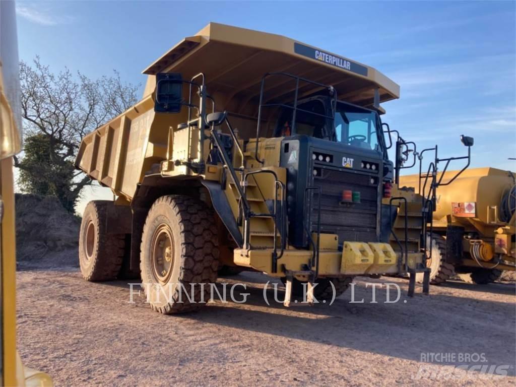 CAT 775G Зчленовані самоскиди