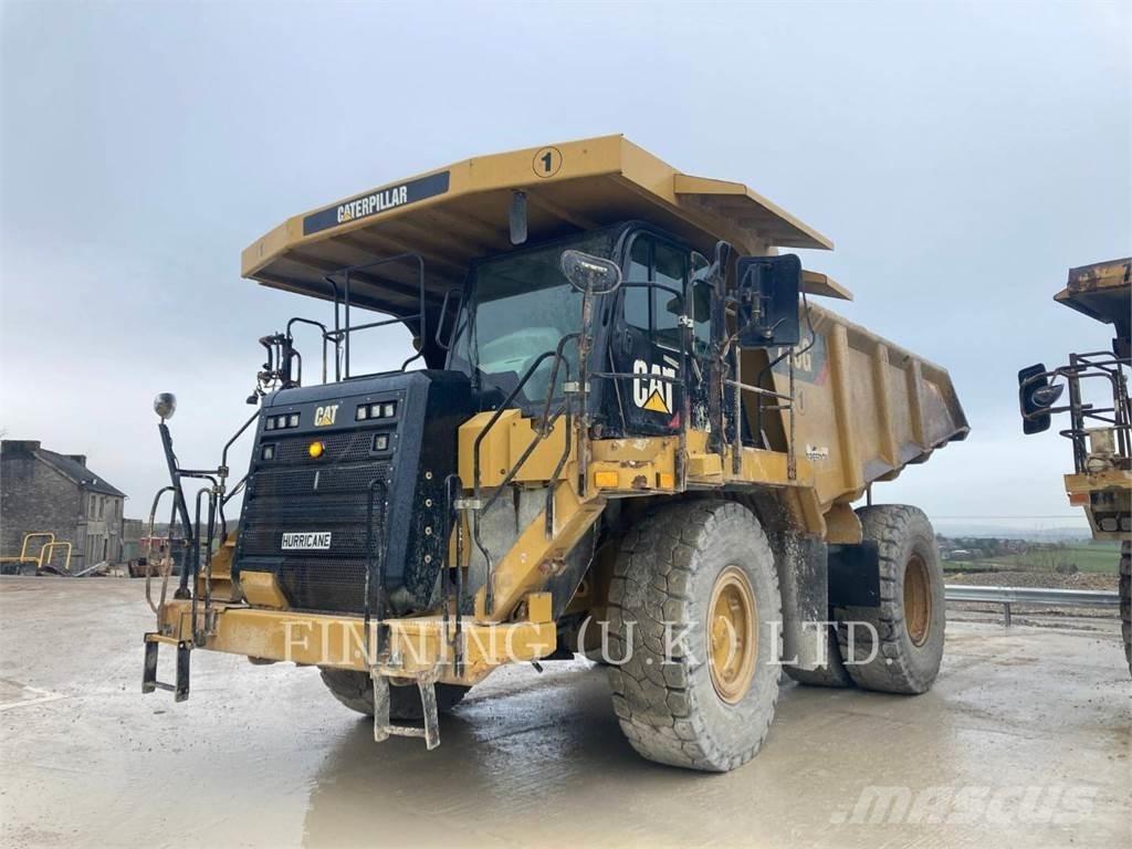 CAT 775G Зчленовані самоскиди