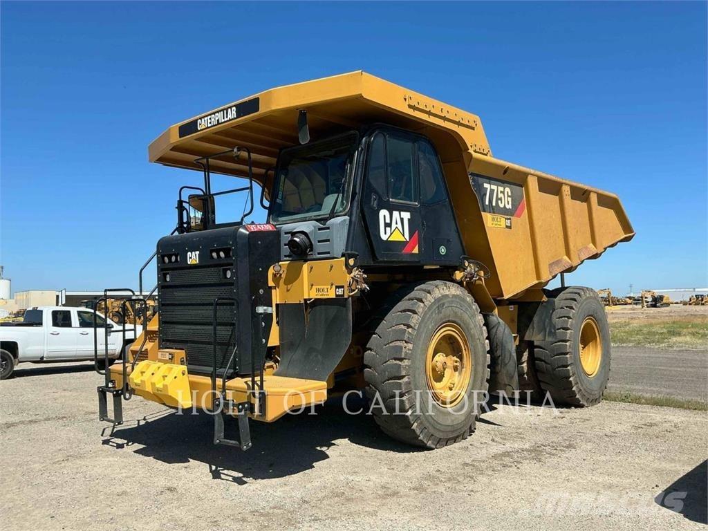 CAT 775G Зчленовані самоскиди