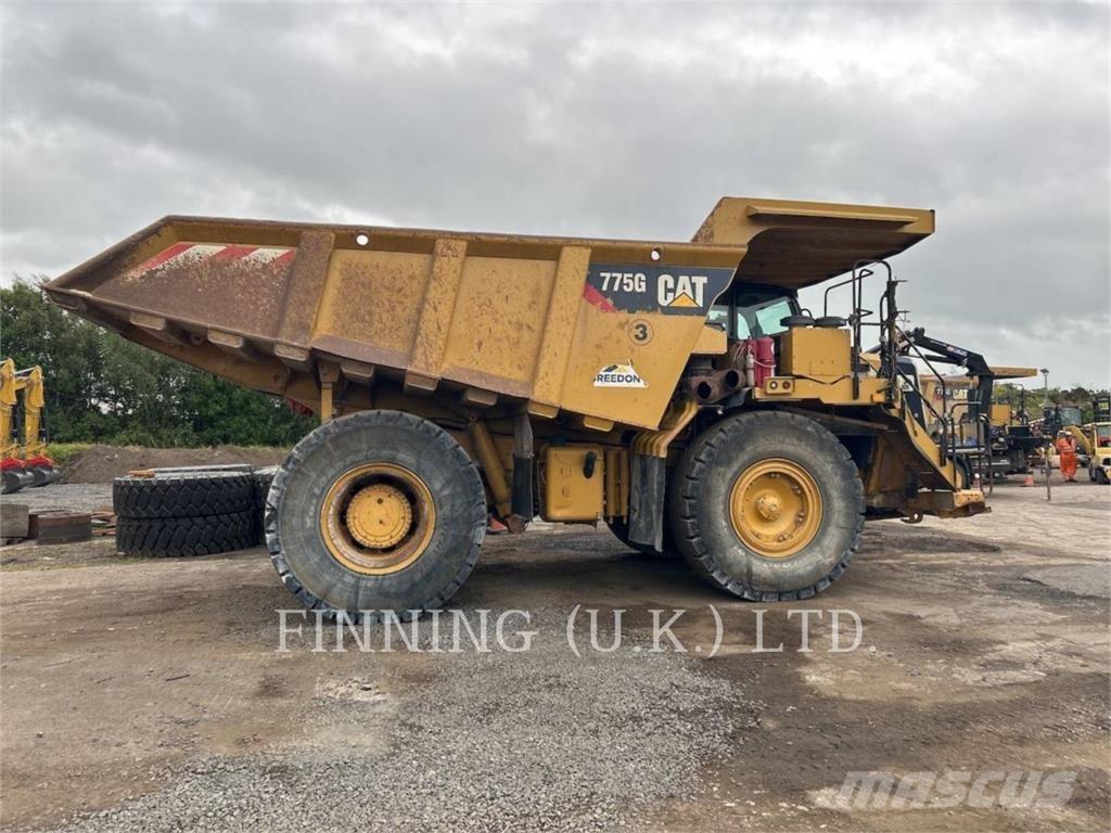 CAT 775G Зчленовані самоскиди