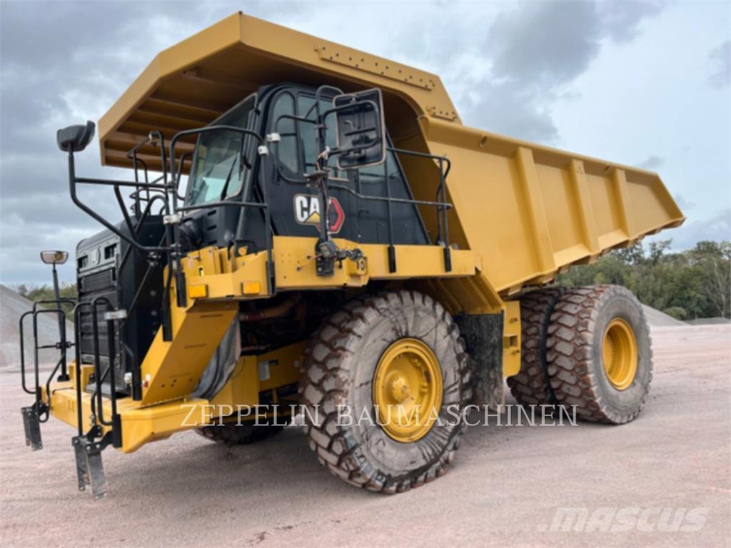 CAT 775G Зчленовані самоскиди