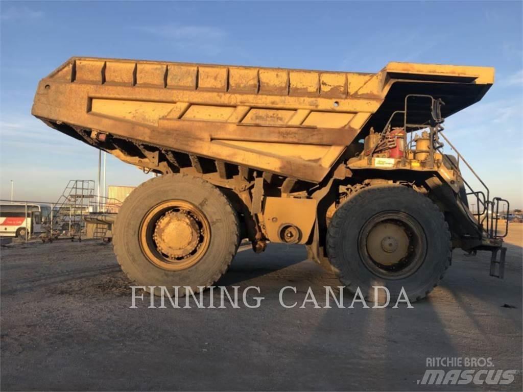 CAT 777F Зчленовані самоскиди
