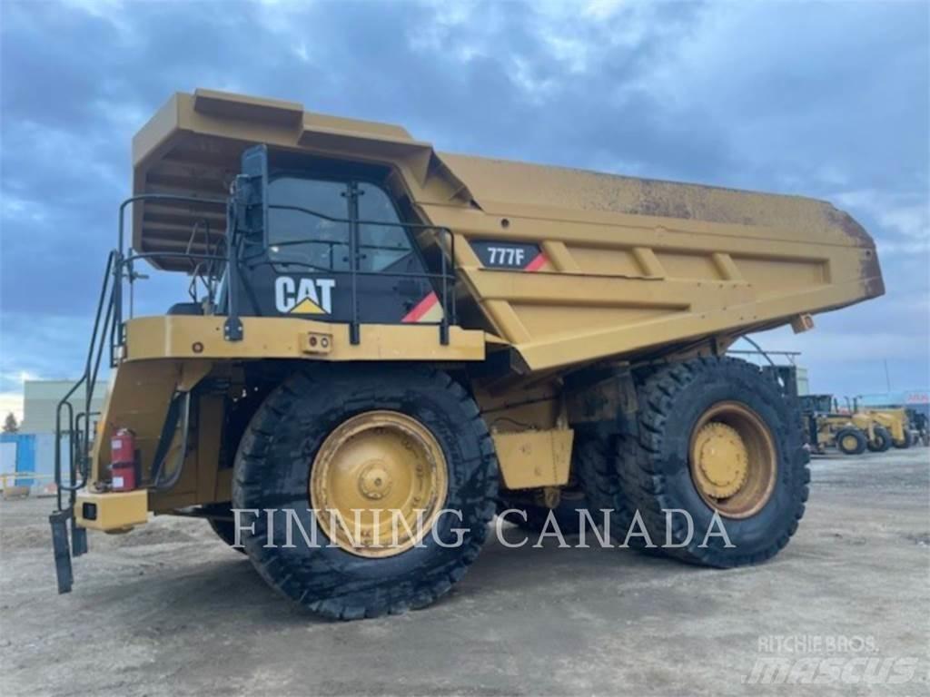 CAT 777F Зчленовані самоскиди