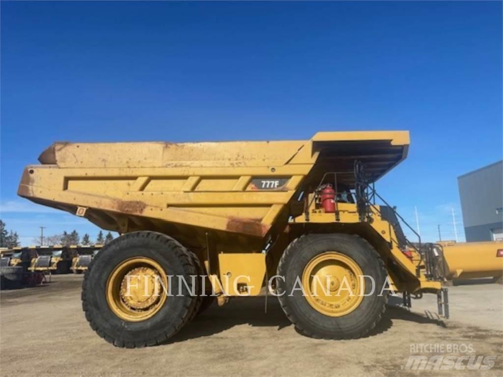 CAT 777F Зчленовані самоскиди