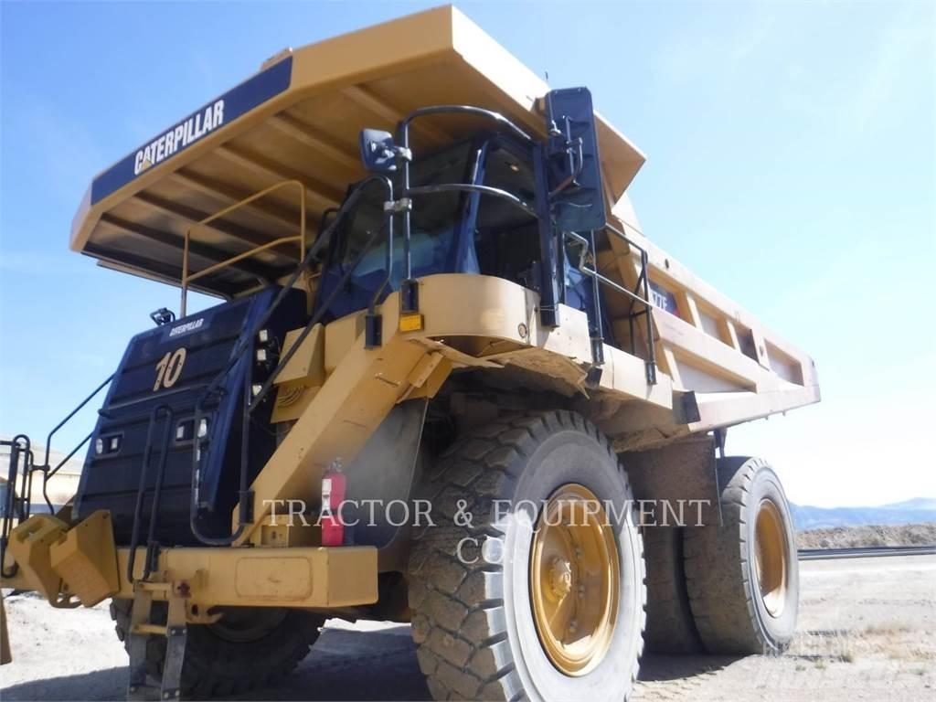 CAT 777F Зчленовані самоскиди