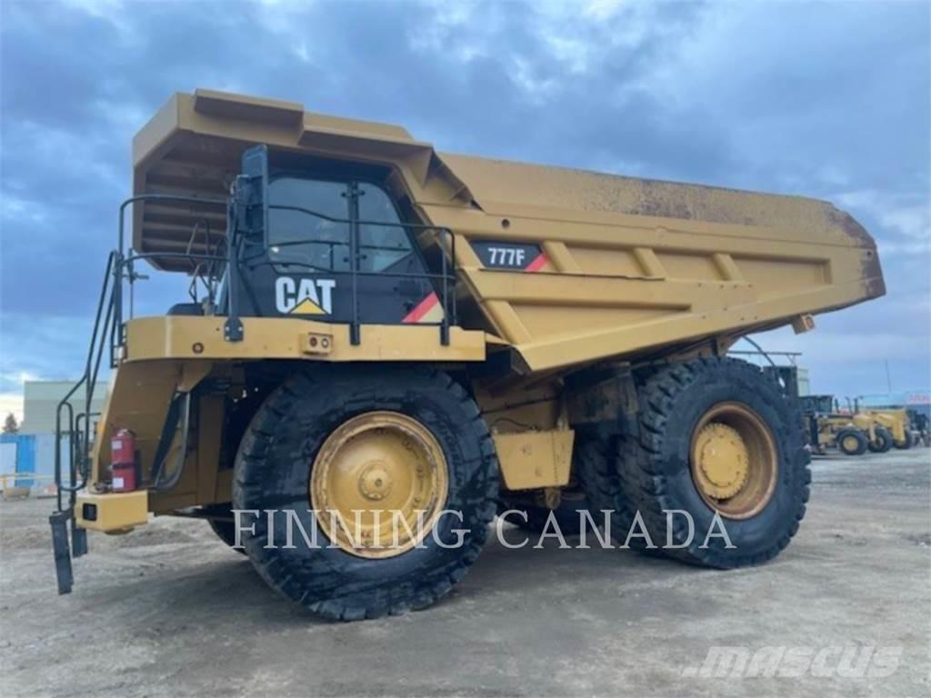 CAT 777F Зчленовані самоскиди