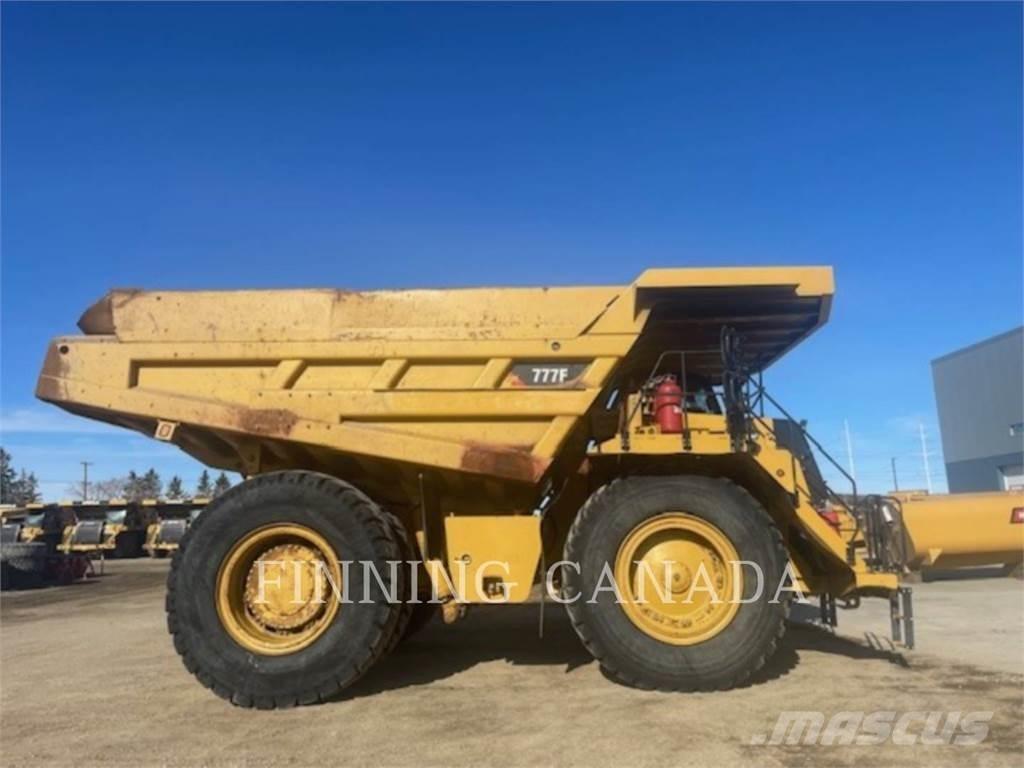 CAT 777F Зчленовані самоскиди