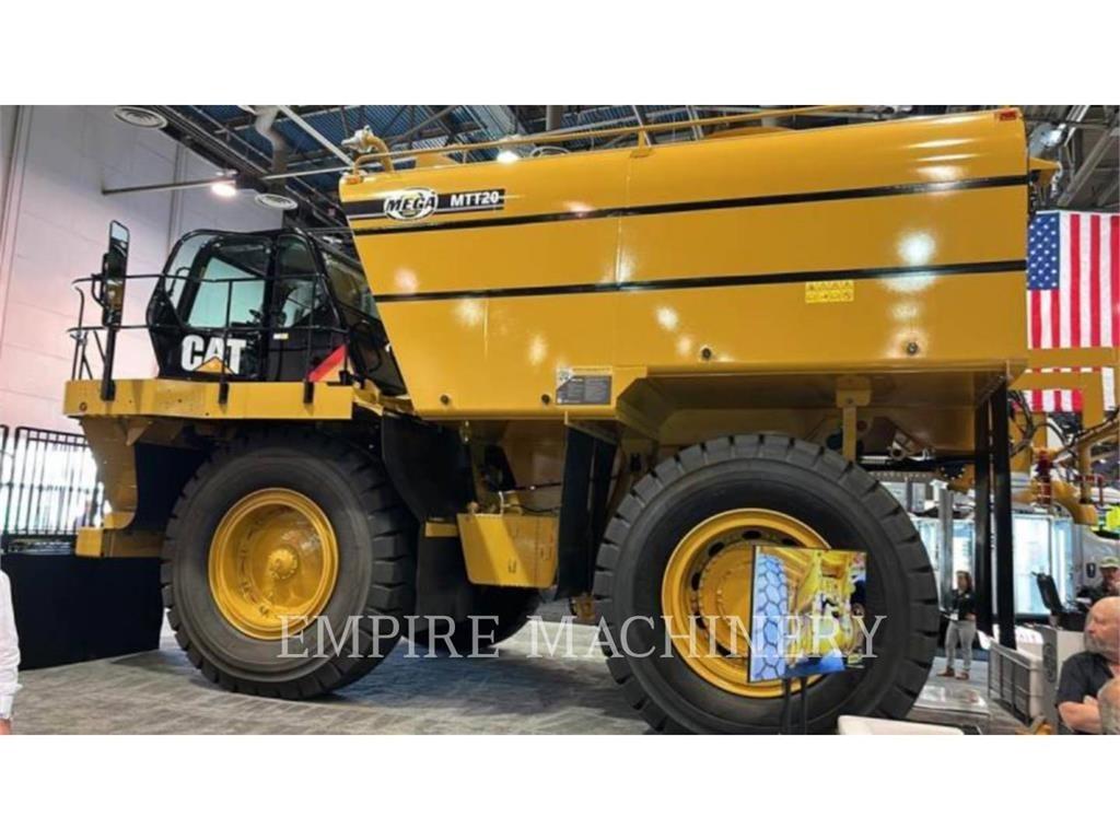 CAT 777F WT Поливальні машини