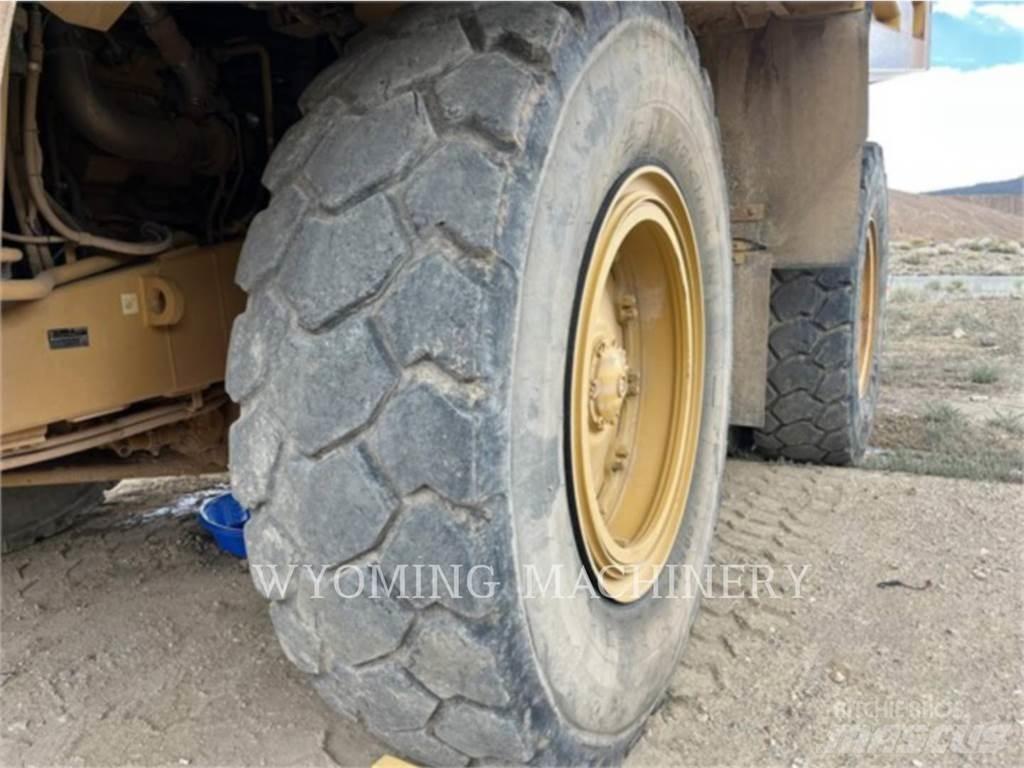 CAT 777G Зчленовані самоскиди
