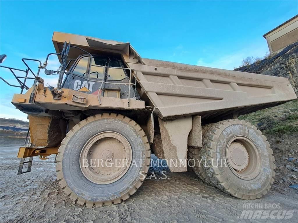 CAT 777G Зчленовані самоскиди