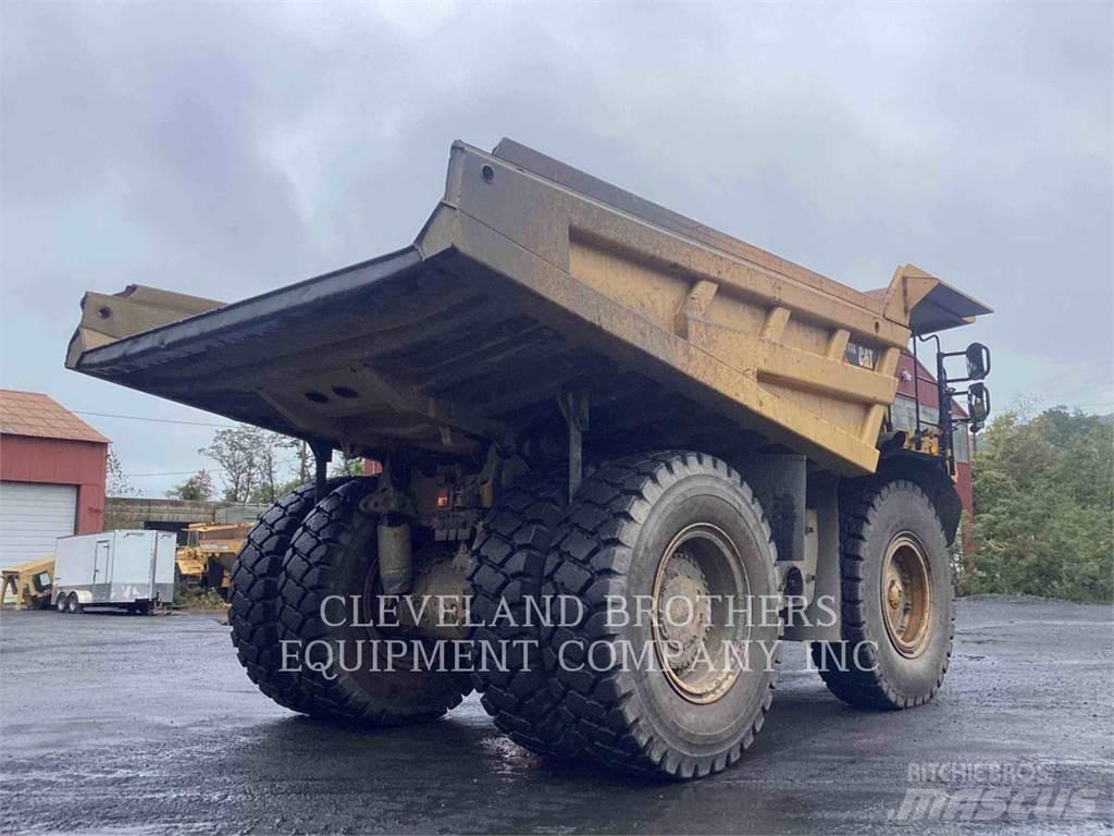 CAT 777G Зчленовані самоскиди