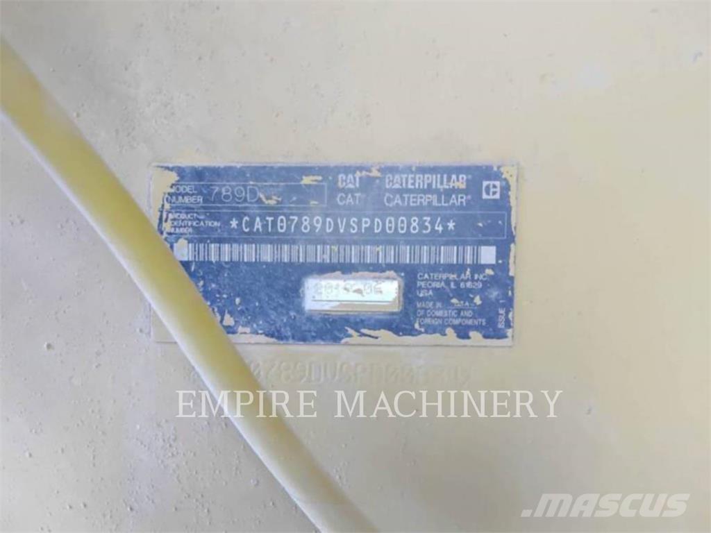 CAT 789D Зчленовані самоскиди