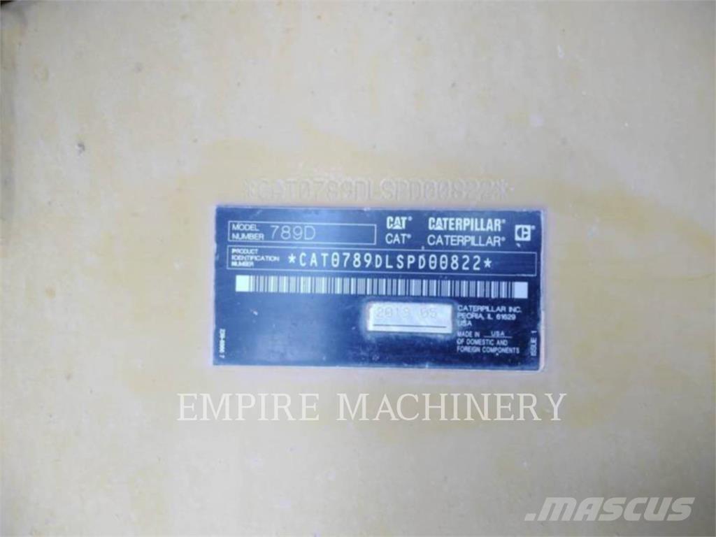 CAT 789D Зчленовані самоскиди
