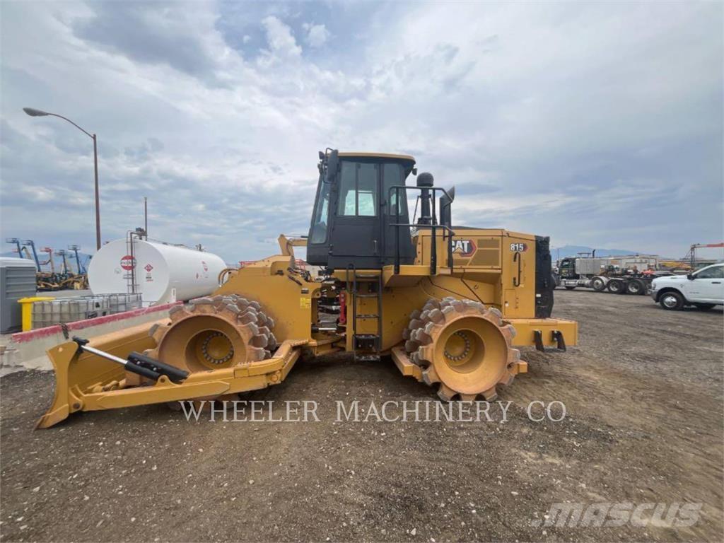 CAT 815 Комбіновані катки