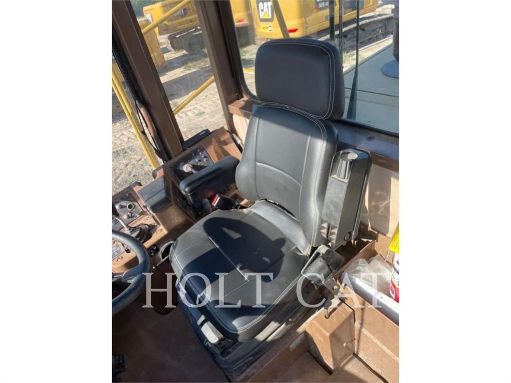 CAT 815F Ущільнювачі грунту