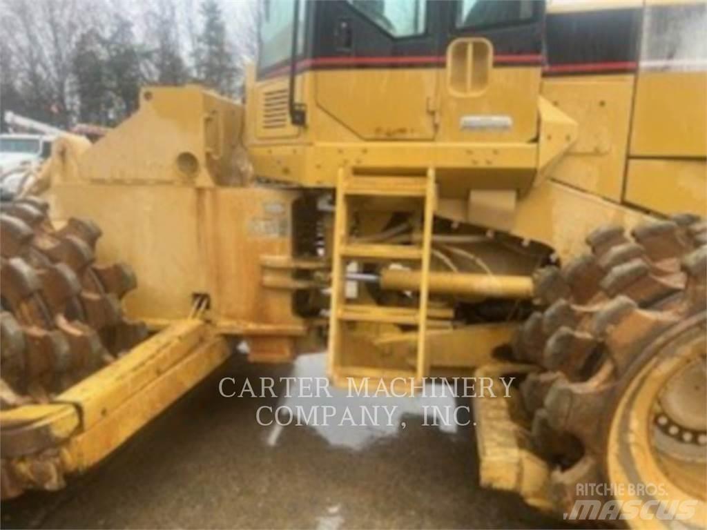 CAT 815F Колісні бульдозери