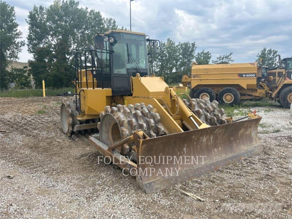 CAT 815F2 Ущільнювачі грунту