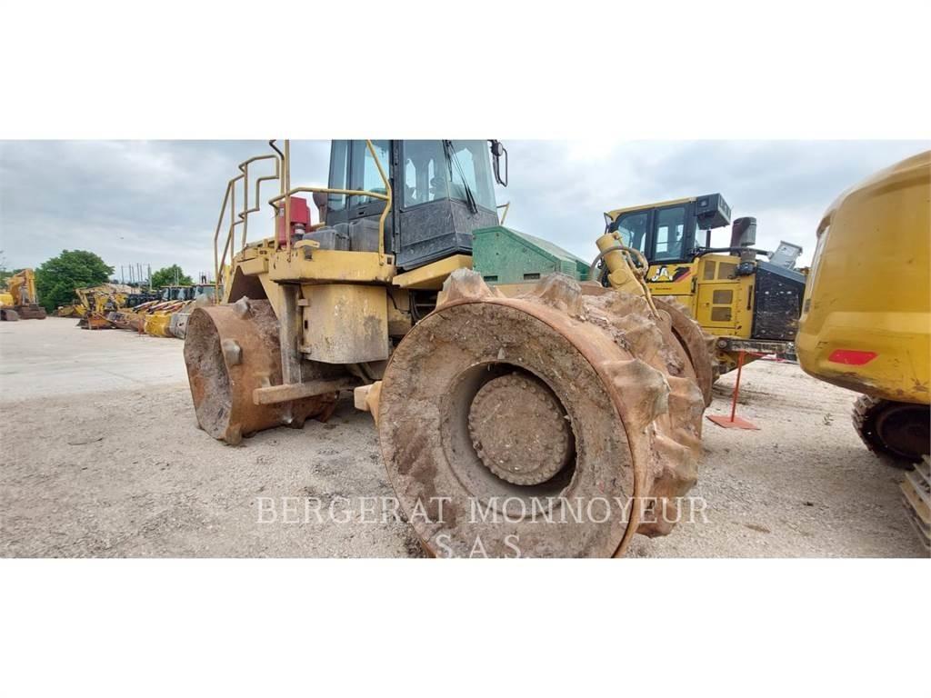 CAT 826G Колісні бульдозери