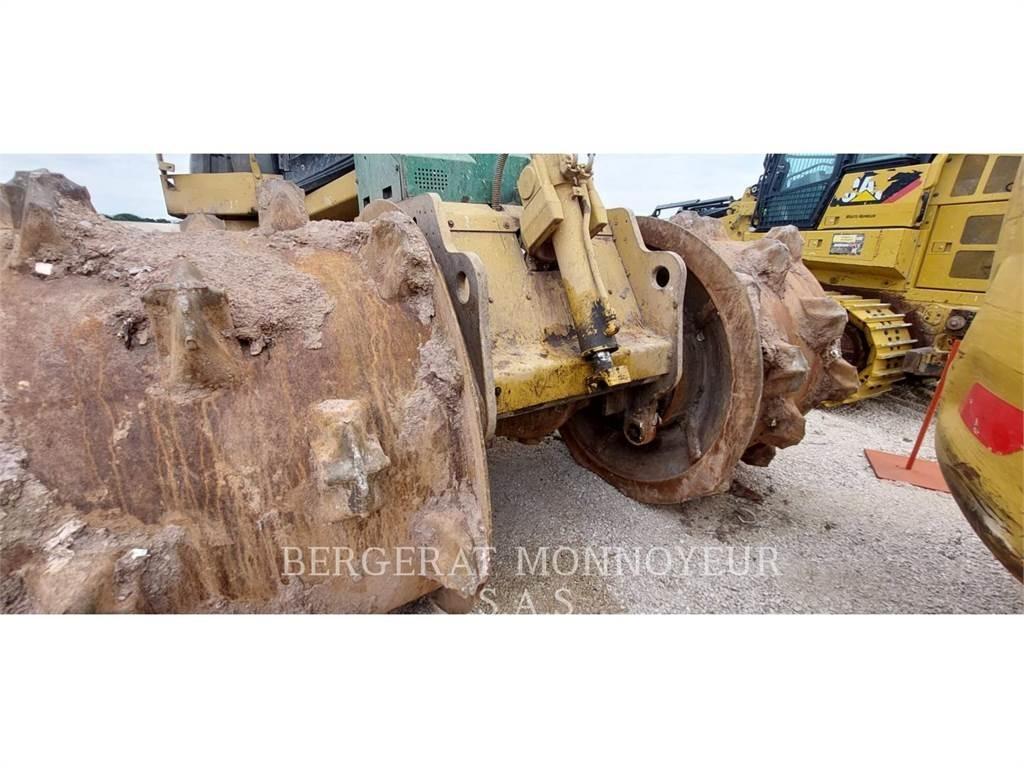 CAT 826G Колісні бульдозери