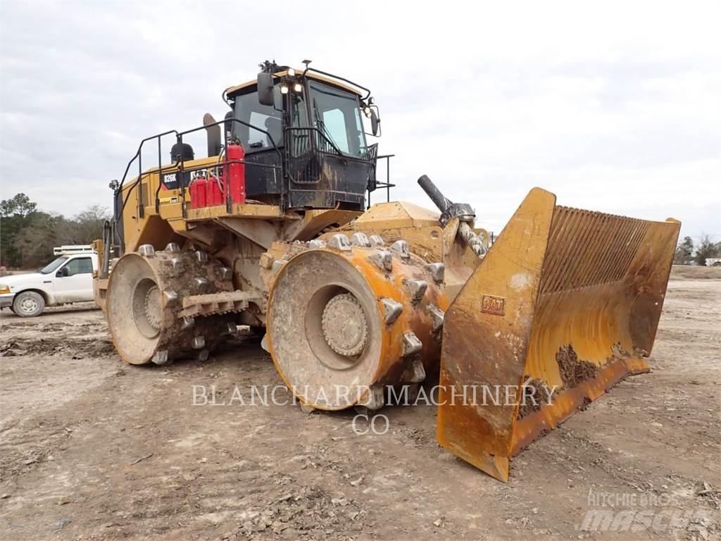 CAT 826K Ущільнювачі грунту